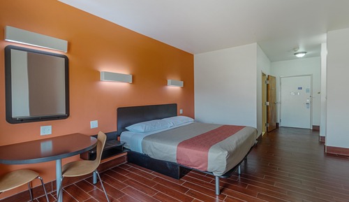 Standard Room, 1 Double Bed, Non Smoking, Refrigerator & Microwave