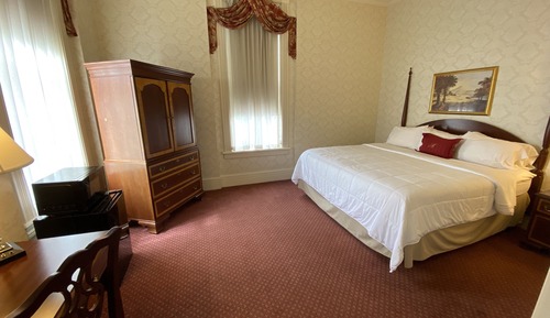 Deluxe Room, 1 King Bed (Preferred)