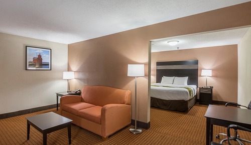 Suite, 1 King Bed with Sofa bed, Non Smoking