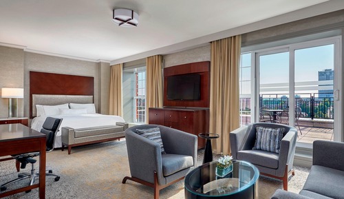 Studio Suite, 1 King Bed with Sofa bed, Balcony, City View (Balcony)