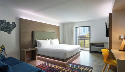 Chic, Suite, 1 King Bed, Non Smoking, Pool View