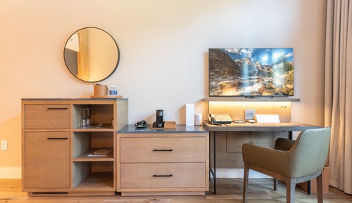 Courtyard Room (Pet Friendly)