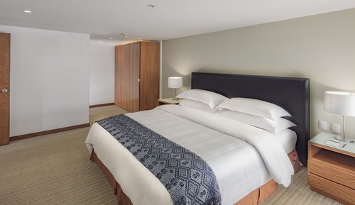 Junior Suite, 1 King Bed (Dining Area)