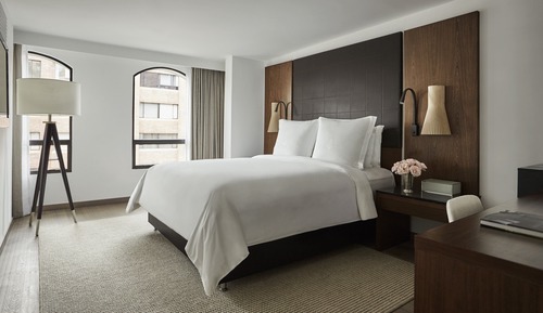 Deluxe Room, 1 Queen Bed