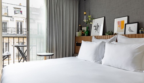 Chambre Supérieure Double Parisienne au Balcon