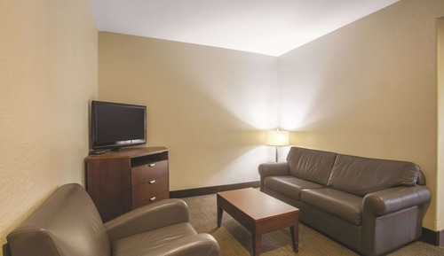 Suite, 1 King Bed, Non Smoking