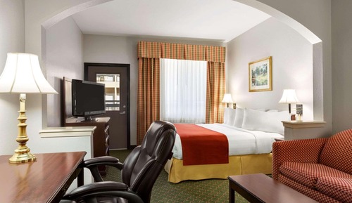 Suite, 1 Bedroom, Non Smoking, Bathtub
