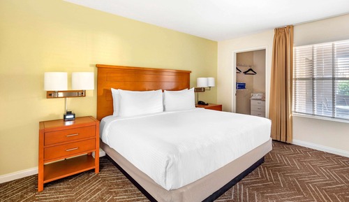 2 BEDROOM 1 KING 1 QUEEN SUITE WITH SOFABED