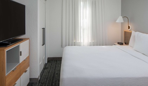 Superior Suite, 1 Queen Bed with Sofa bed (One Bedroom)