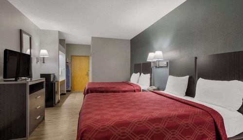 Standard Room, 2 Queen Beds, Non Smoking