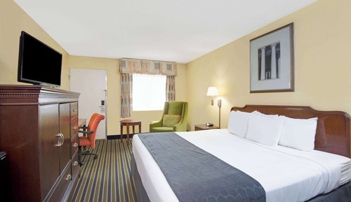 Deluxe Room, 1 King Bed, Non Smoking