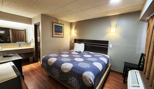 Room, 1 King Bed, Non Smoking