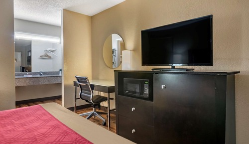 Standard Room, 1 Queen Bed, Non Smoking