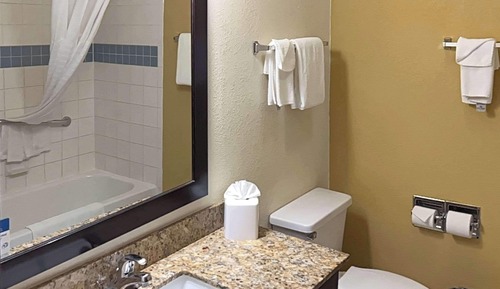 Suite, 1 King Bed, Accessible, Non Smoking