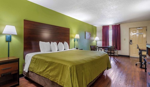 Standard Room, 1 King Bed