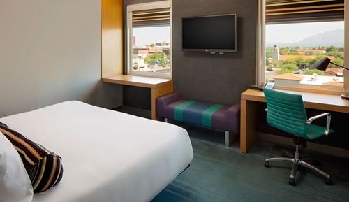 Room, 1 King Bed (Mobility Accessible, Roll-In Shower)