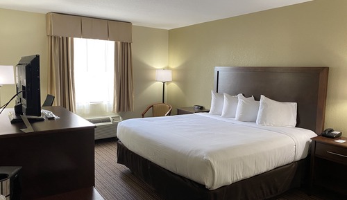 Atrium Side King Room