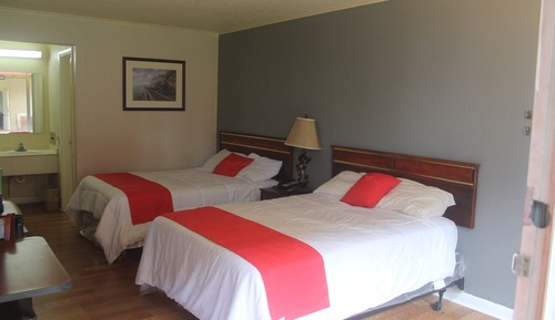 Basic Quadruple Room, 2 Double Beds - Non Smoking