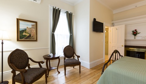 West House Classic Suite, 1 Queen Bed, Private Bathroom