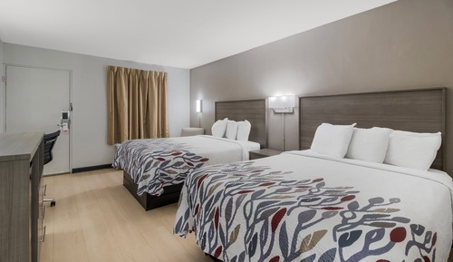 Deluxe Room, 2 Queen Beds, Non Smoking