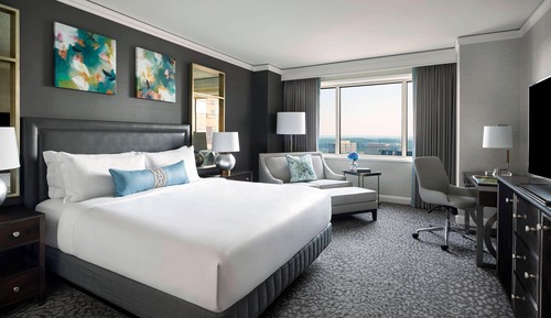 Deluxe Room, 1 King Bed