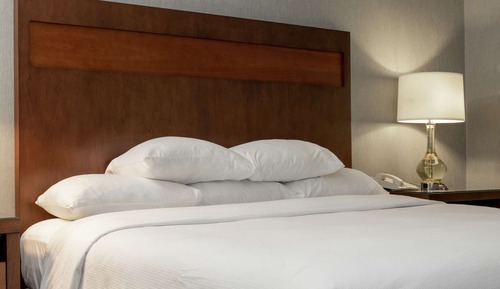 Suite, 1 King Bed, Non Smoking