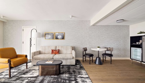Regency, Suite