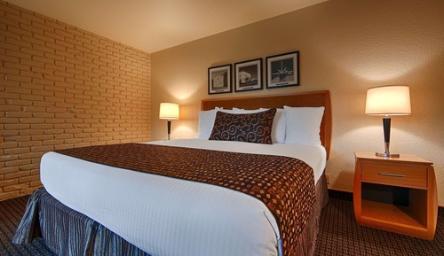 Standard Room, 1 Queen Bed, Accessible, Non Smoking