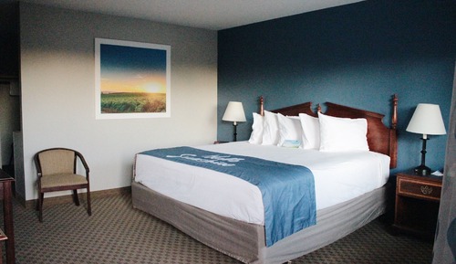 Standard Room, 1 King Bed