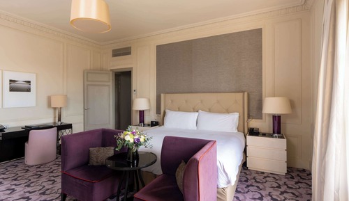 Deluxe Suite, 1 King Bed, Park View (Palace 5 Star)
