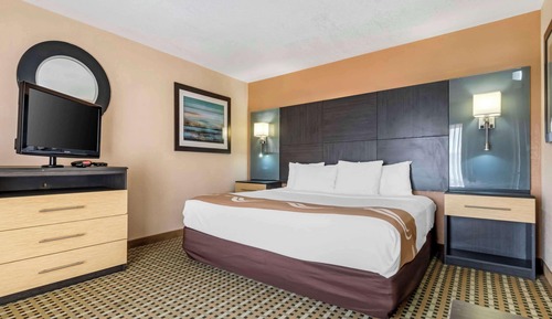 Suite, 1 King Bed, Non Smoking