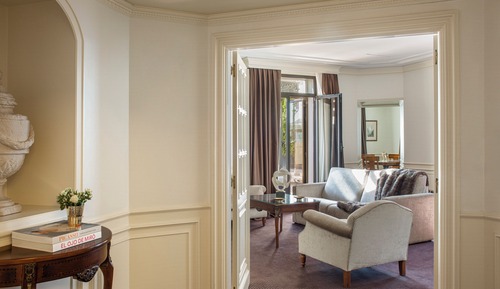 Presidential Penthouse Suite Red Level (3+1)