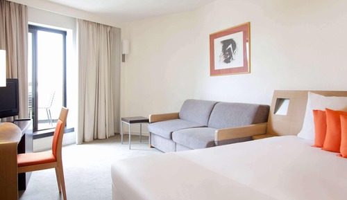 Family Room, Multiple Beds