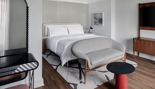 Junior Suite, 1 King Bed with Sofa bed, Non Smoking (Mobility/Hearing Access, Roll-in Shwr)
