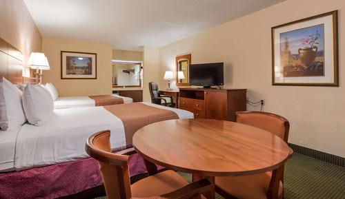 Standard Room, 2 Queen Beds, Non Smoking, Microwave