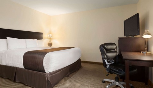 Efficiency, Room, 1 King Bed, Non Smoking