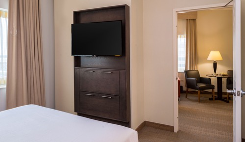 Suite, 1 Queen Bed, Accessible (Hearing One Bedroom)