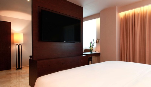 Club Room, 2 Double Beds, Accessible