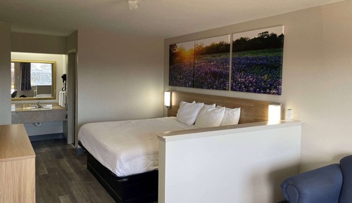Standard Room, 1 King Bed, Smoking