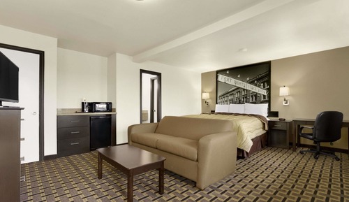 Studio Suite, 1 King Bed, Non Smoking