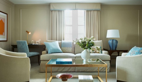 One Queen Bed and 2 Double Beds and One Sofa Bed