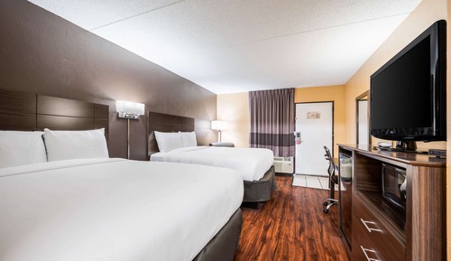 Standard Room, 2 Queen Beds, Non Smoking