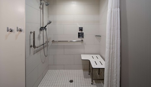 Room, 2 Queen Beds, Accessible (Roll-In Shower)