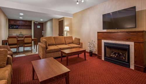 Suite, 1 King Bed, Non Smoking, Fireplace (Living Room;with Sofabed)
