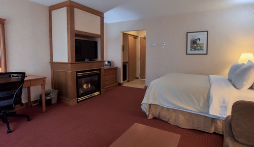 Standard Room, 1 Queen Bed, Non Smoking, Fireplace