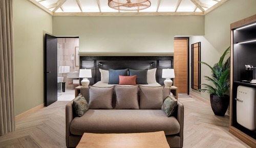Room, Beachfront