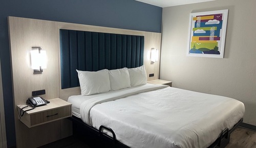 Room, 1 King Bed, Accessible, Non Smoking