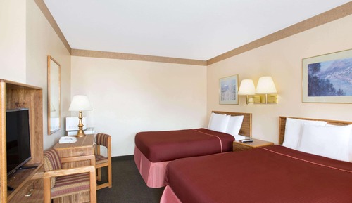 Room, 2 Queen Beds, Non Smoking