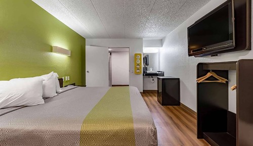 Room, 1 King Bed, Non Smoking