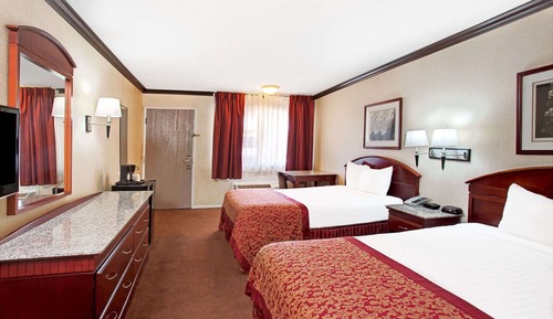 Standard Room, 2 Queen Beds